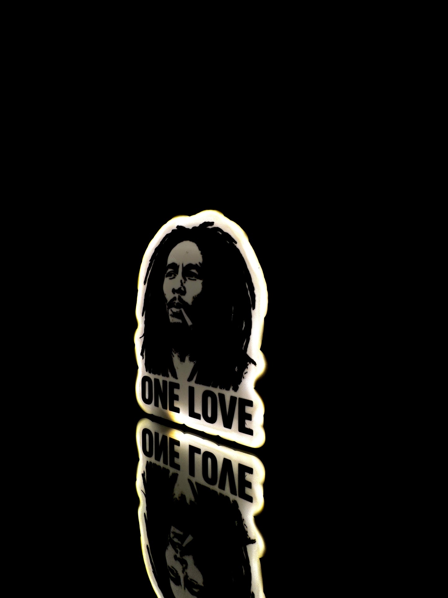 Lightbox “One Love” (NFC integrato) – ispirata a Bob Marley