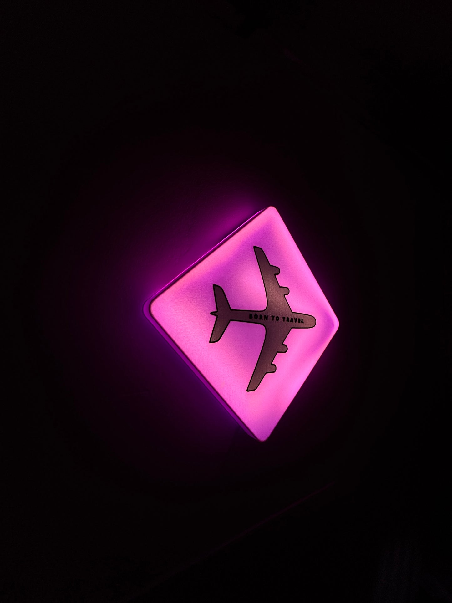 Lampada 3D "Born To Travel" | Regalo per Chi Ama Viaggiare