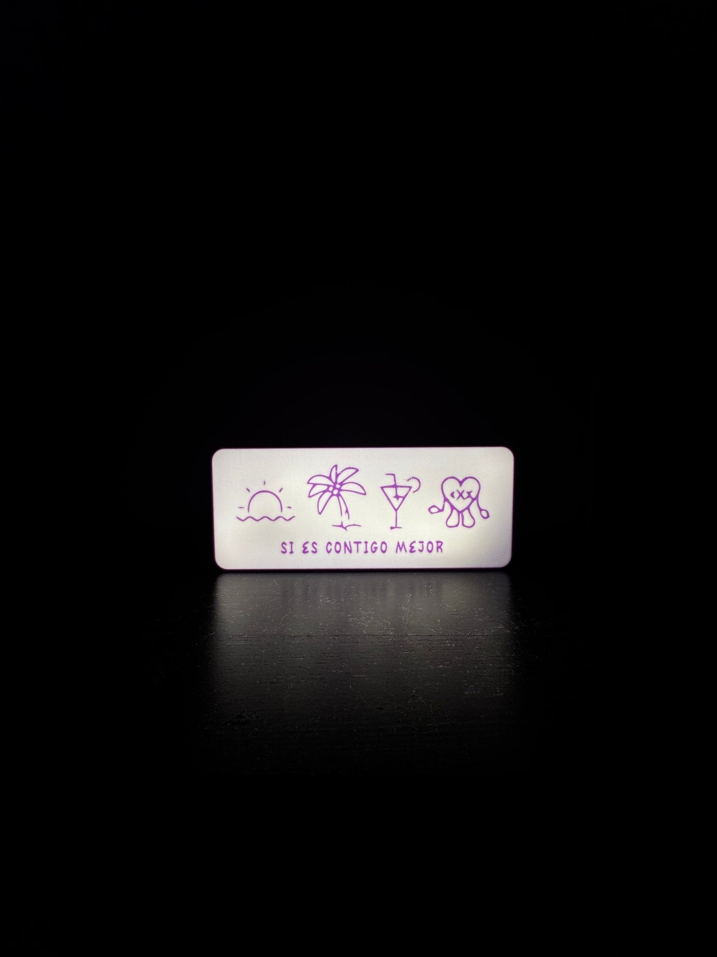 Lightbox LED 3D Callaíta con NFC integrato, ispirata allo stile di Bad Bunny, ideale come decorazione moderna.