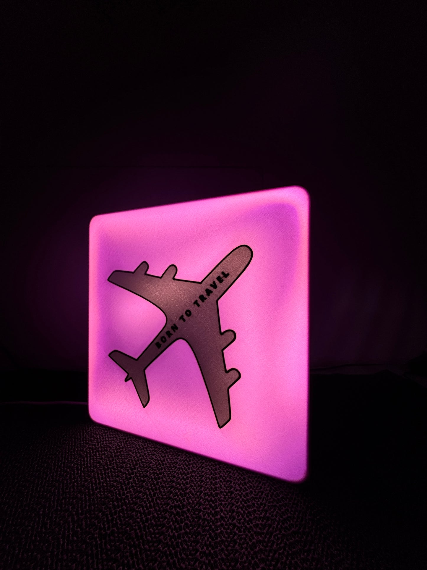Lampada 3D "Born To Travel" | Regalo per Chi Ama Viaggiare
